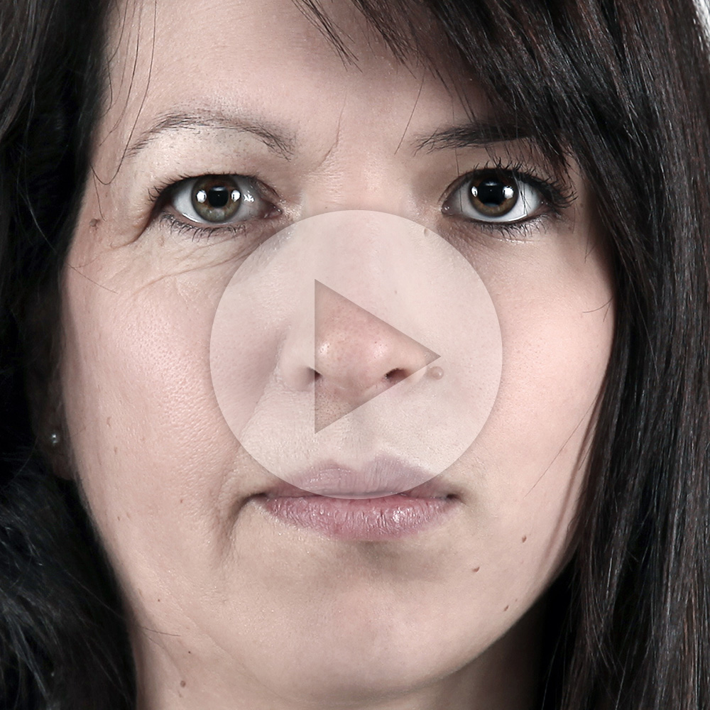 <span>Mère / Fille: Francine, 56 ans & Catherine, 23 ans</span><i>+</i>
