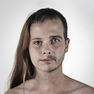 <span>Fille / Père: Ismaëlle, 10 ans & Ulric, 32 ans</span><i>+</i>